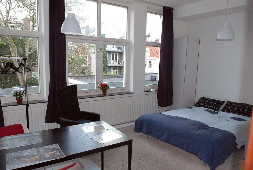 Excellent Rooms Amsterdam 3*,