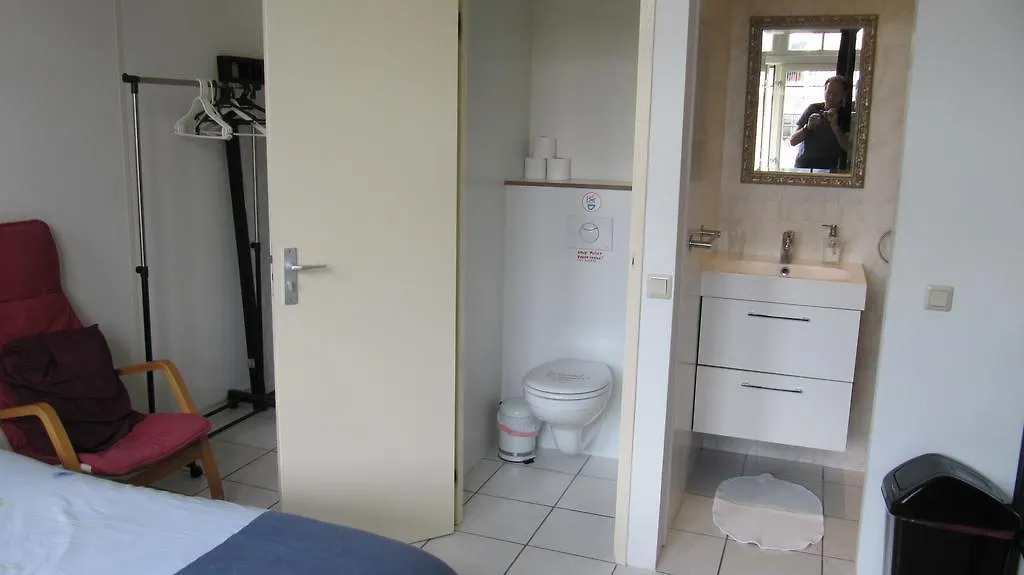 Excellent Rooms Amsterdam 3*,